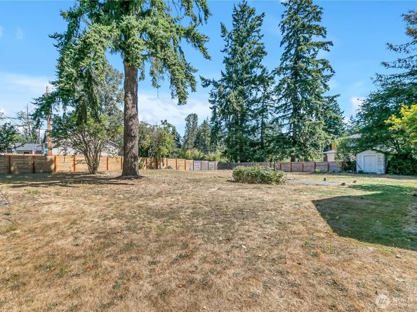 36526 28th Avenue S, Federal Way WA 98003