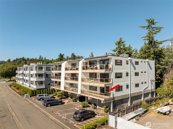 22222 Dock Avenue S 1c, Des Moines WA 98198