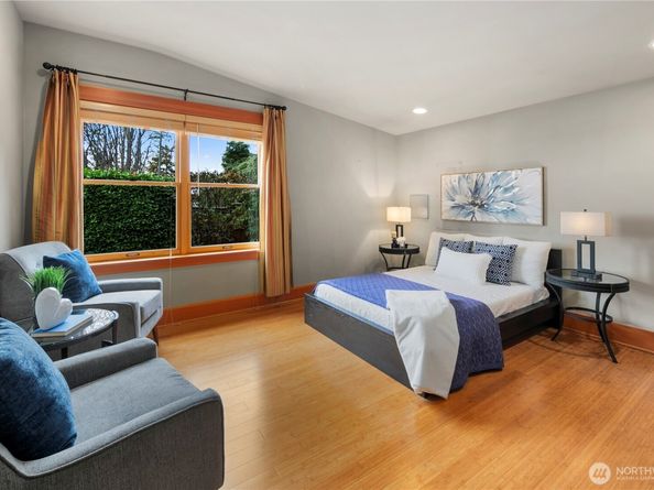 2563 Perkins Lane W, Seattle WA 98199