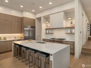 5837 112th Place NE, Kirkland WA 98033