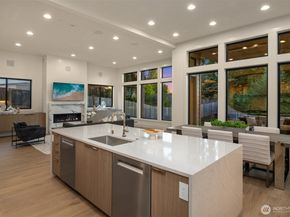 5837 112th Place NE, Kirkland WA 98033