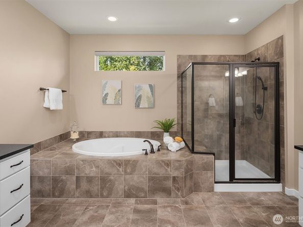 34324 SE Graves Street, Snoqualmie WA 98065