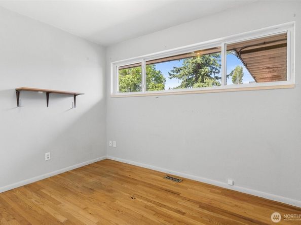 19040 103rd Avenue NE, Bothell WA 98011
