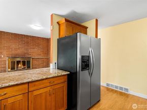19040 103rd Avenue NE, Bothell WA 98011
