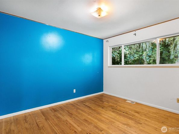 19040 103rd Avenue NE, Bothell WA 98011
