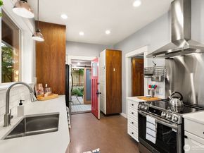 4333 Evanston Avenue N, Seattle WA 98103