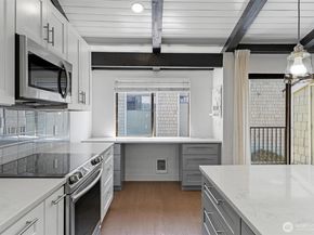 2020 Grant Avenue S B201, Renton WA 98055