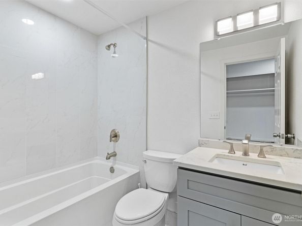 2020 Grant Avenue S B201, Renton WA 98055
