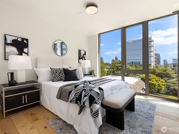10232 NE 10th Street 509, Bellevue WA 98004