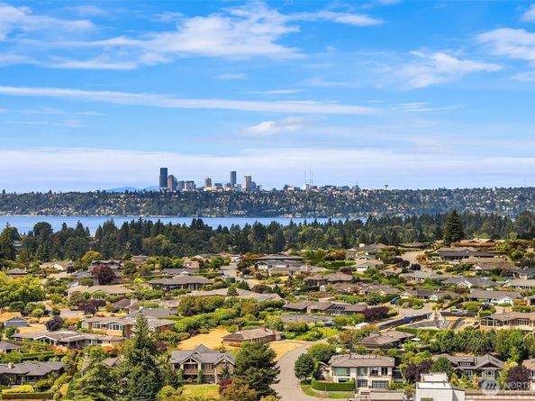 10232 NE 10th Street 509, Bellevue WA 98004