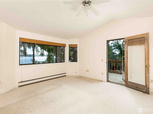 3737 Bahia Vista Drive NE, Bremerton WA 98310