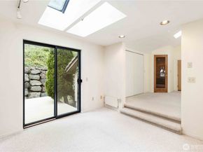 3737 Bahia Vista Drive NE, Bremerton WA 98310