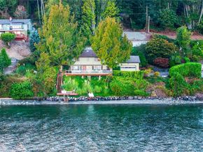 3737 Bahia Vista Drive NE, Bremerton WA 98310