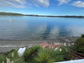3737 Bahia Vista Drive NE, Bremerton WA 98310