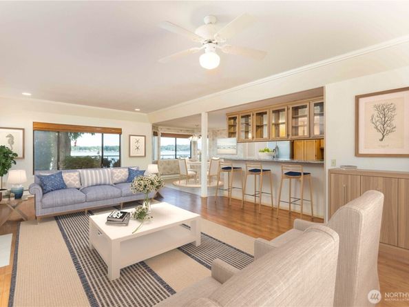 3737 Bahia Vista Drive NE, Bremerton WA 98310