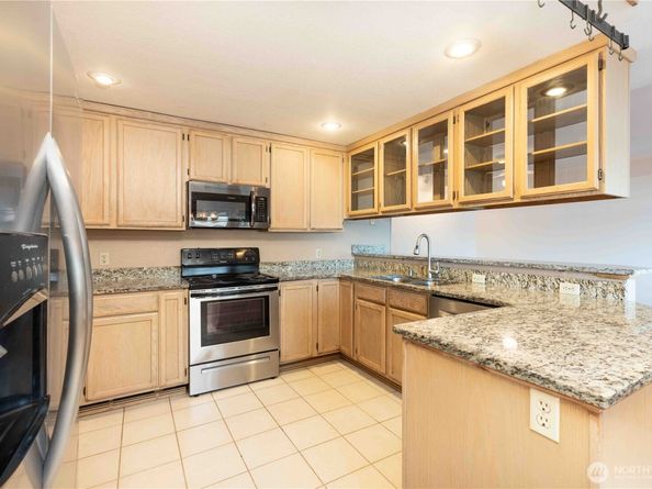 3737 Bahia Vista Drive NE, Bremerton WA 98310