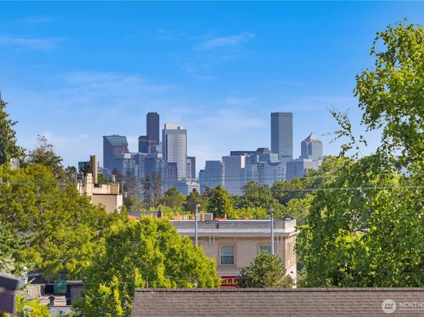 1704 A N 47th Street, Seattle WA 98103