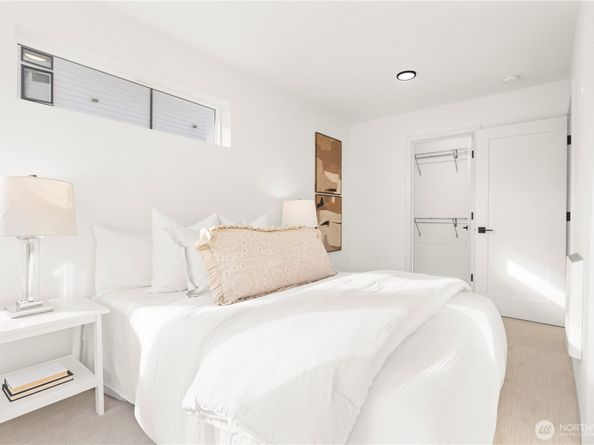 1704 A N 47th Street, Seattle WA 98103
