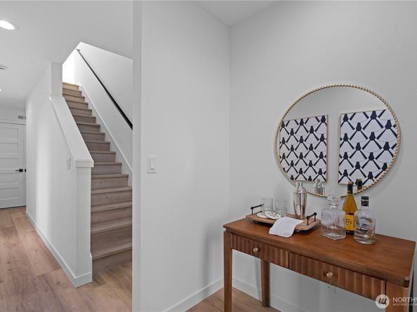 1704 A N 47th Street, Seattle WA 98103