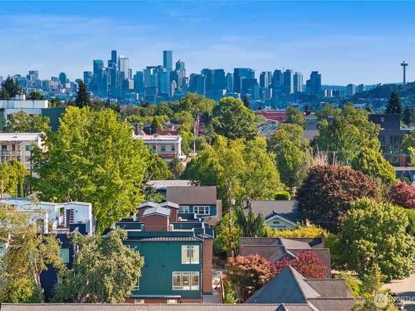 1704 A N 47th Street, Seattle WA 98103