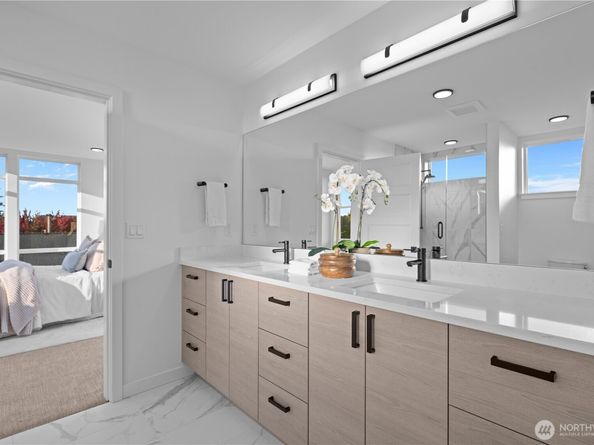 1704 A N 47th Street, Seattle WA 98103