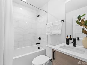 1704 A N 47th Street, Seattle WA 98103