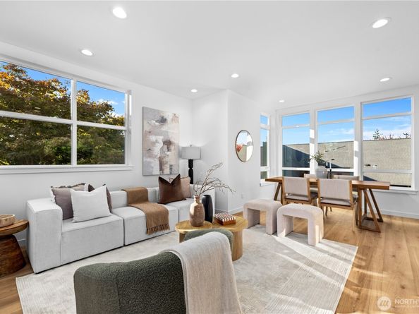 1704 A N 47th Street, Seattle WA 98103