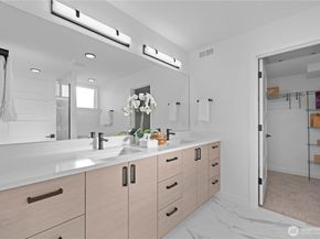 1704 A N 47th Street, Seattle WA 98103