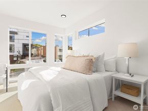 1704 A N 47th Street, Seattle WA 98103
