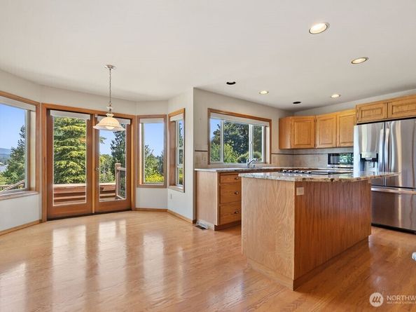 205 101st Avenue NE, Lake Stevens WA 98258