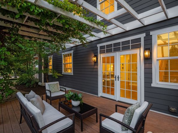 7557 44th Avenue NE, Seattle WA 98115