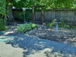 1752 162nd Avenue NE, Bellevue WA 98008