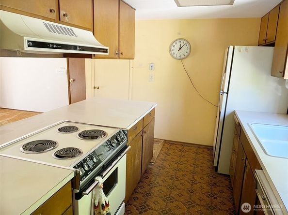 1752 162nd Avenue NE, Bellevue WA 98008