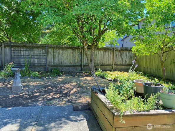 1752 162nd Avenue NE, Bellevue WA 98008