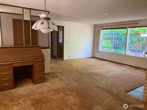 1752 162nd Avenue NE, Bellevue WA 98008