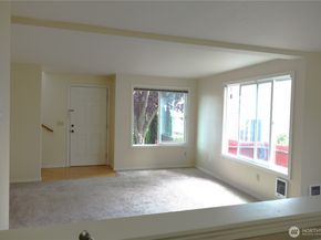 2902 13th Street 3A, Everett WA 98201