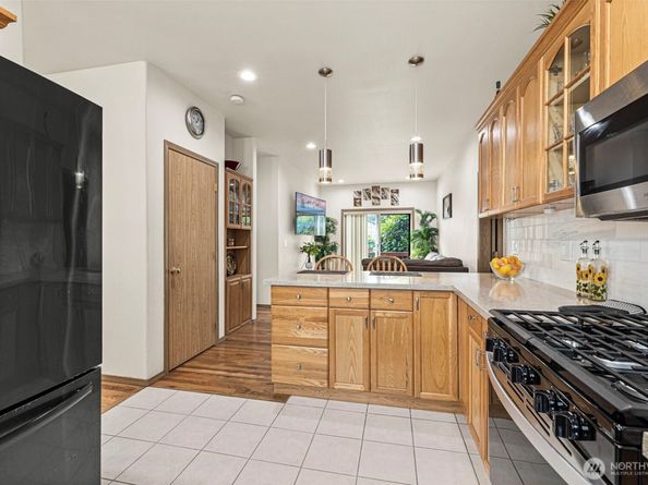 10821 Crestwood Drive S, Seattle WA 98178