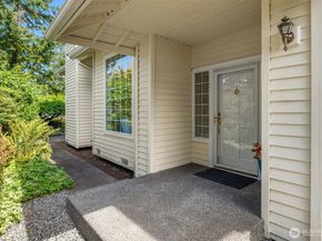 2029 Mill Green Court SE, Mill Creek WA 98012