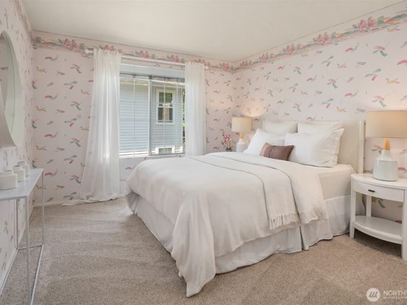 2029 Mill Green Court SE, Mill Creek WA 98012