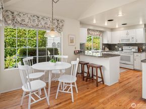 2029 Mill Green Court SE, Mill Creek WA 98012