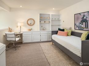 2029 Mill Green Court SE, Mill Creek WA 98012