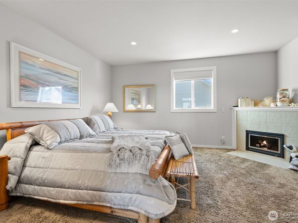 8668 NE Point No Point Road, Hansville WA 98340