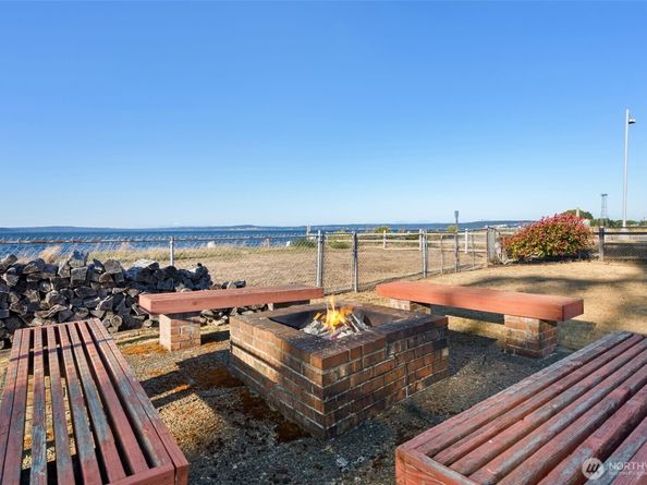 8668 NE Point No Point Road, Hansville WA 98340