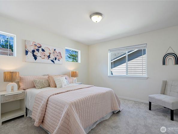 17445 NE 28th Street, Redmond WA 98052