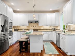 17445 NE 28th Street, Redmond WA 98052
