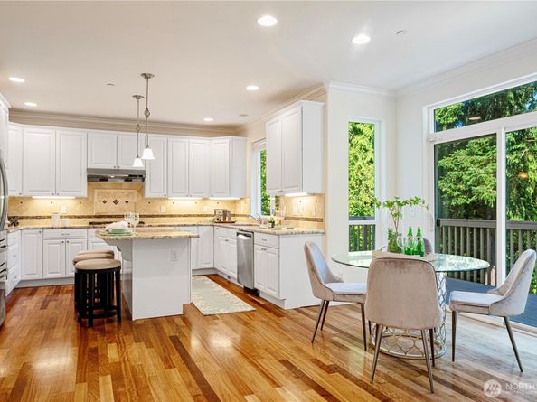 17445 NE 28th Street, Redmond WA 98052
