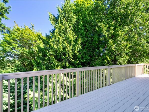 17445 NE 28th Street, Redmond WA 98052