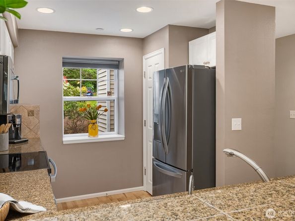 2300 Jefferson Avenue NE A101, Renton WA 98056