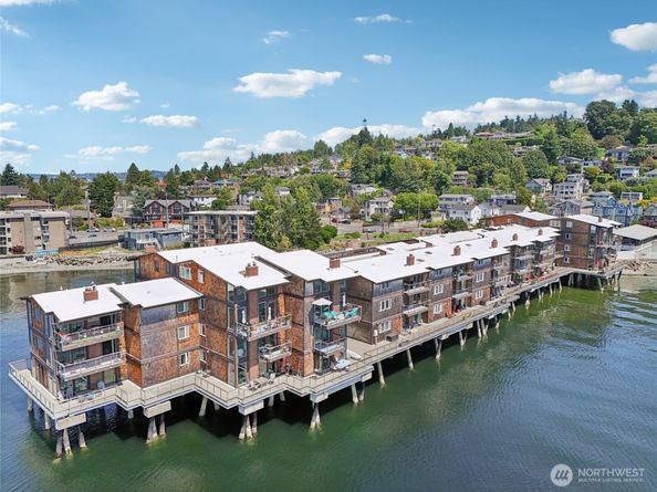 3717 Beach Drive SW 316, Seattle WA 98116