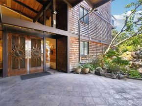 3717 Beach Drive SW 316, Seattle WA 98116